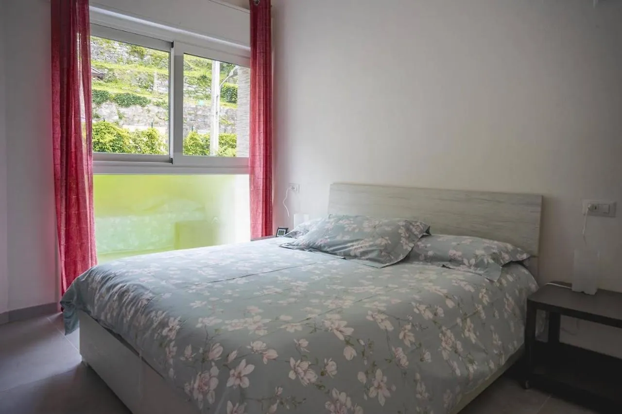 Villa Oleandra Rossa Nesso 0*,  Italia